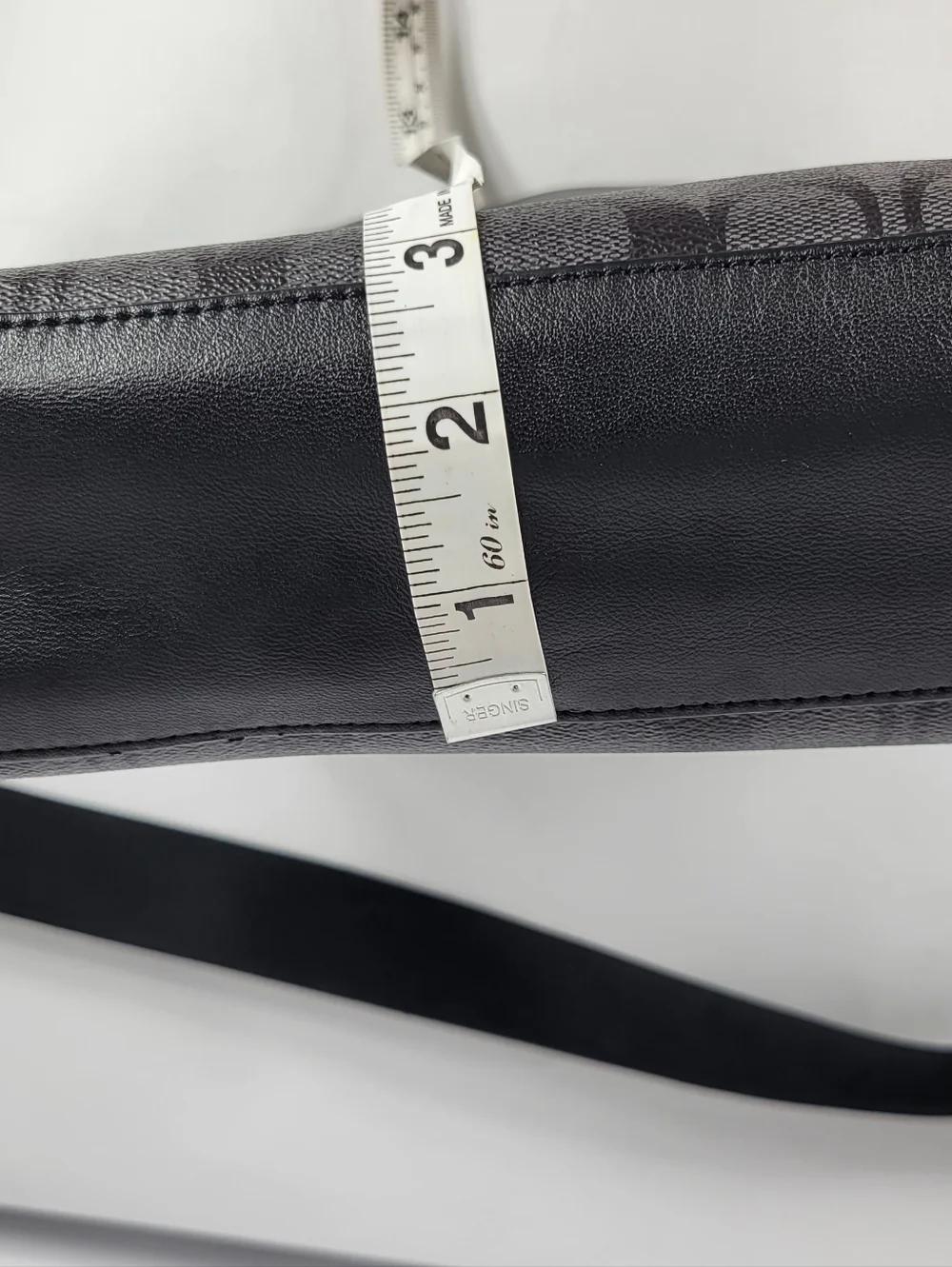 Coach Men’s Black Signature Crossbody Messenger Bag #822